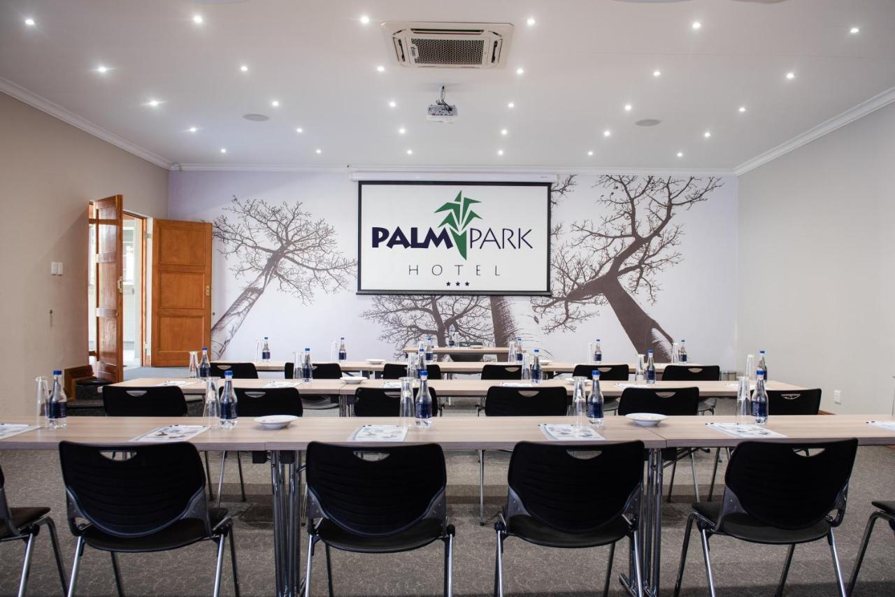 Palm Park Hotel Lephalale Exteriör bild